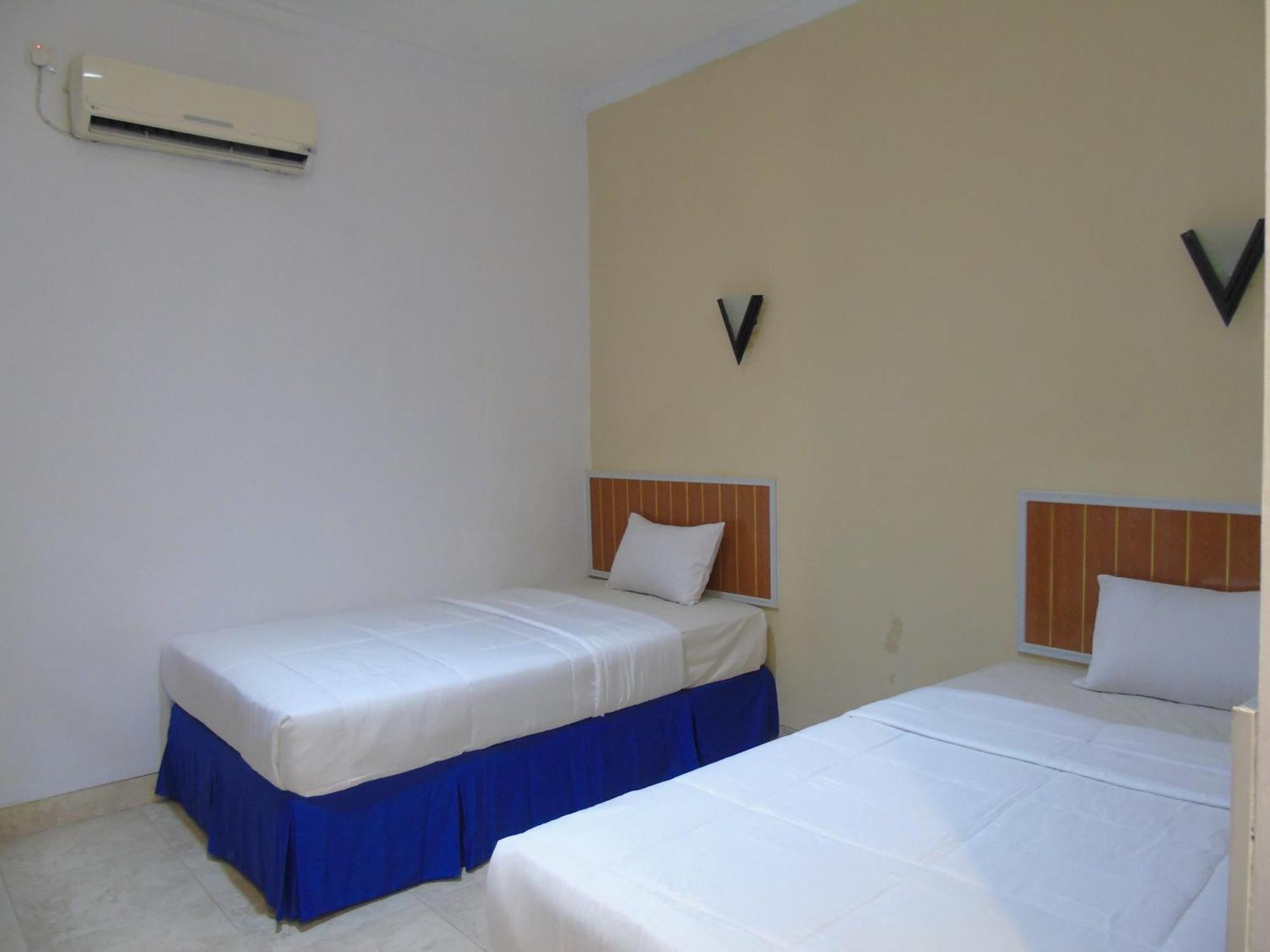 Hotel Permata Zamrud Cirebon Zimmer foto